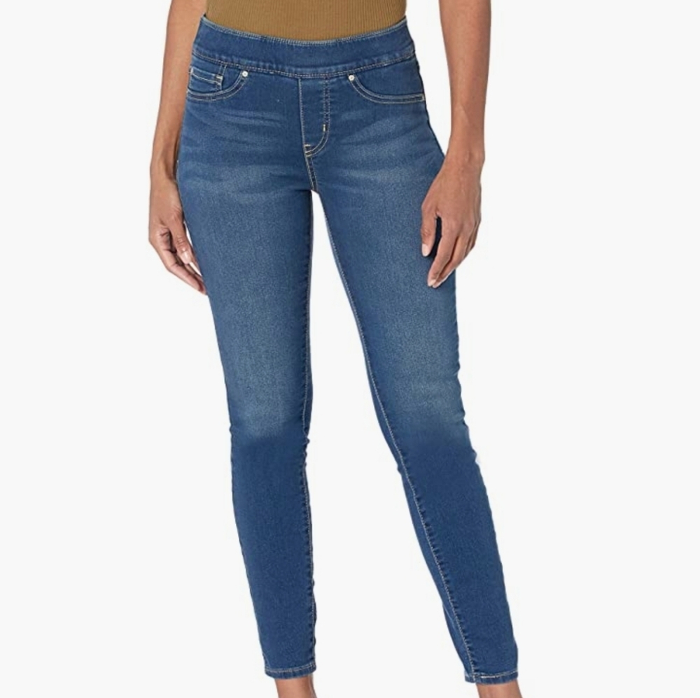 Levi Pull On Skinny Jeans